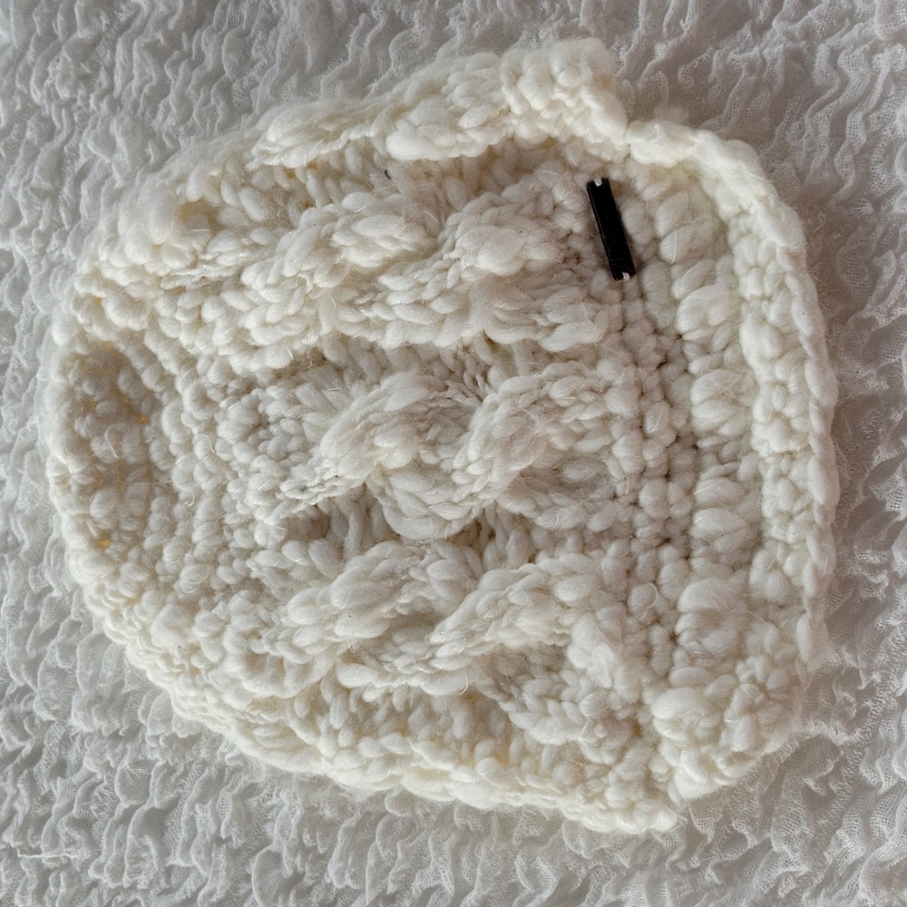White knit hat from Spacecraft